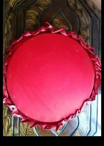 Dekoratif Kırmızı Tepside Sarı Çiçekler ve Mumlar - Görsel 6