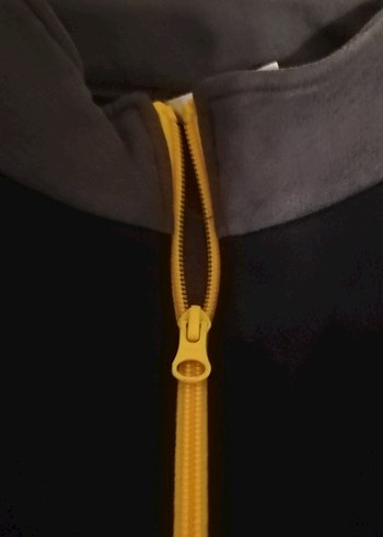 Siyah Fermuarlı Erkek Kolsuz Yüksek Yakalı Polar - Görsel 3