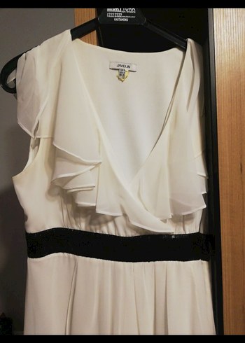 Beyaz Midi Katlı Elbise Siyah Kemerli - Görsel 2