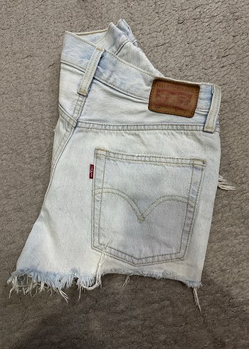 Levis Dugmeli Beyaz Denim Kadin Jean