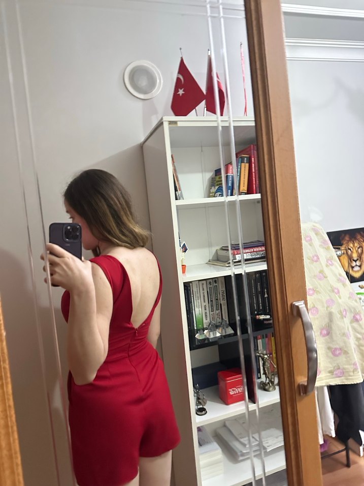 Kırmızı V sırt Kolsuz Kadın Tulum - Görsel 2