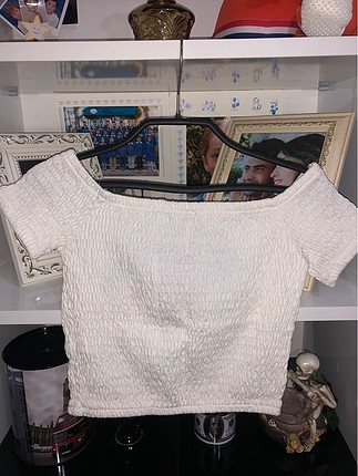 Pull and Bear Crop top