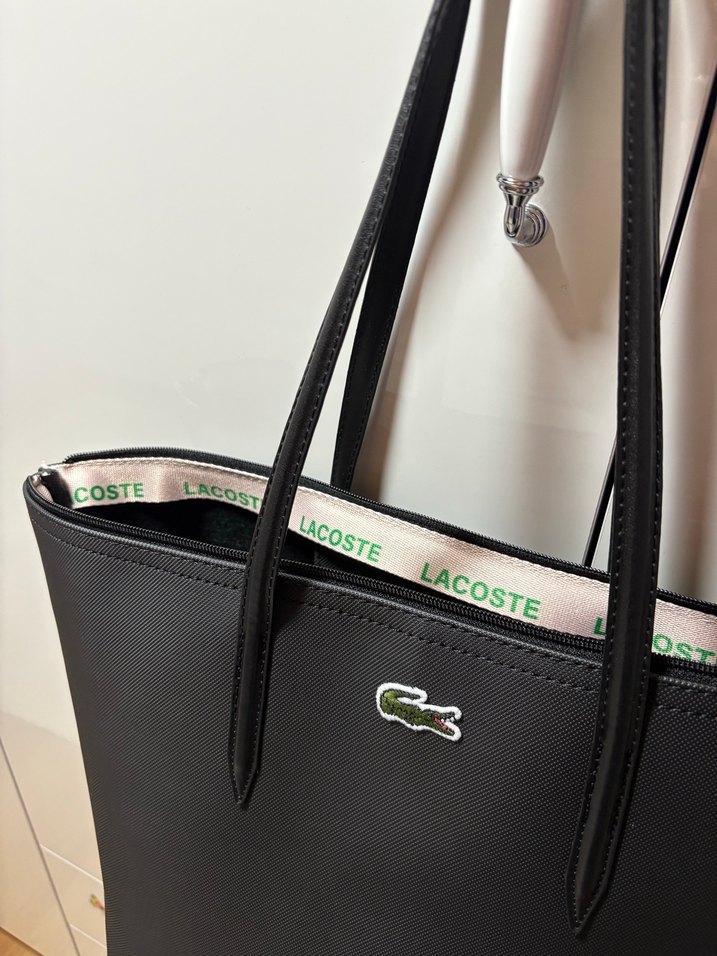 Lacoste Siyah Deri Kadın Omuz Çantası - Görsel 2