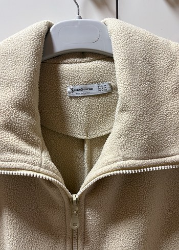 Bej Yüksek Yakalı Kadın Polar Ceket - Görsel 2