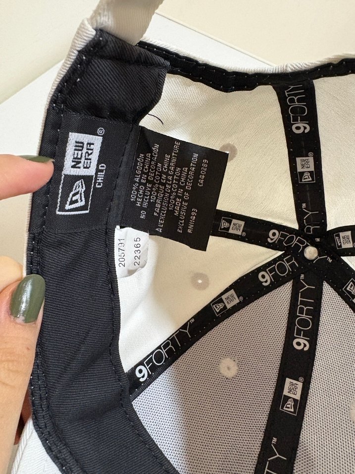 Beyaz NY Nakışlı Spor Şapka - Görsel 4