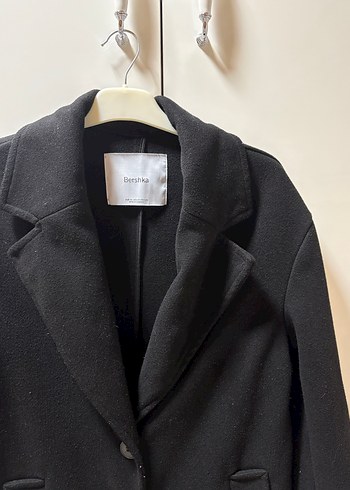 Siyah Düğmeli Kaban - Görsel 4