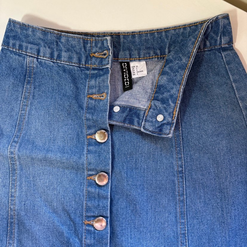 Düğmeli Mavi Denim Mini Etek - Görsel 2