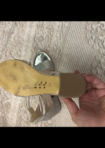 kiz cocuk gumus  topuklu ayakkabi - Görsel 3