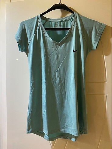 Nike tshirt