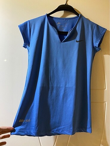 nike tshirt