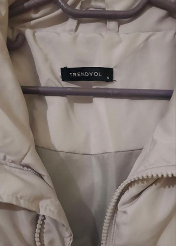 Düğmeli Beyaz Midi Kadın Kışlık Ceket - Görsel 2