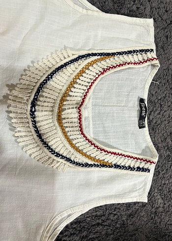 Nakışlı ve Boncuk Detaylı Bohem Kolsuz Bluz - Görsel 3