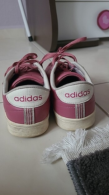 38,5 Beden mor Renk Adidas orijinal ayakkabı 