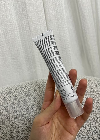 SVR Sebiaclear Aktif Renkli Bakım Kremi - Görsel 4