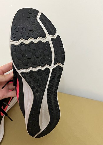 38,5 Beden pembe Renk Nike Kadın Spor Ayakkabı Siyah-Pembe