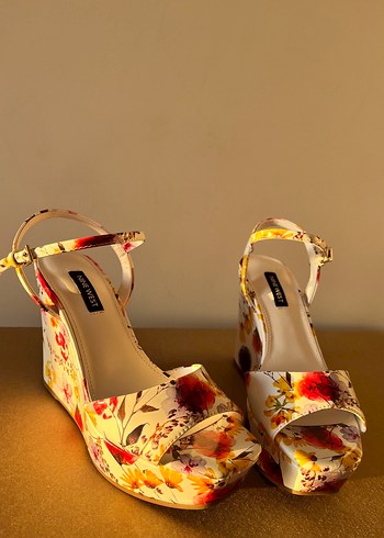 36 Beden çeşitli Renk Nine West Topuklu Ayakkabı