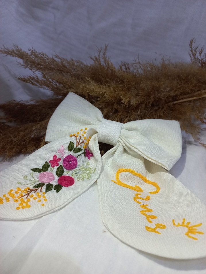 Nakışlı Beyaz Fiyonklu Çocuk Saç Aksesuarı - Görsel 4