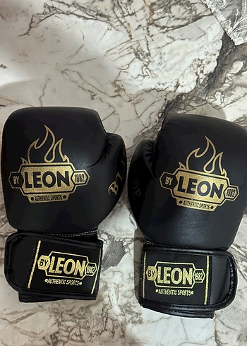 Diğer Leon Siyah Boks Eldivenleri Siklik Ve Dayaniklilik Bir Arada