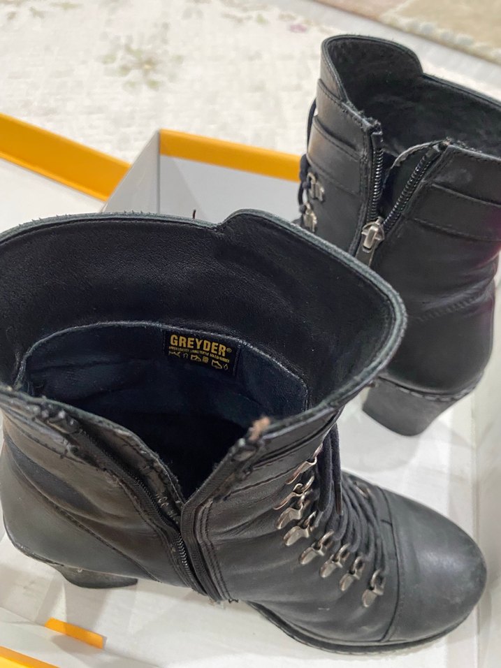 Gri Deri Kadın Blok Topuklu Bot - Görsel 2