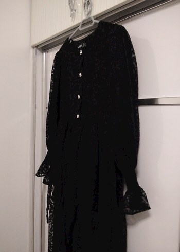 Siyah Fırfırlı Uzun astarlı Elbise - Görsel 4