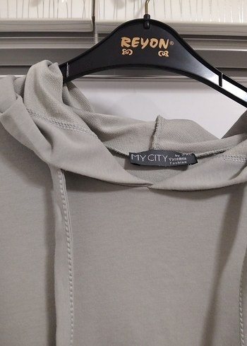 l Beden Gri Kapüşonlu Kadın Sweatshirt