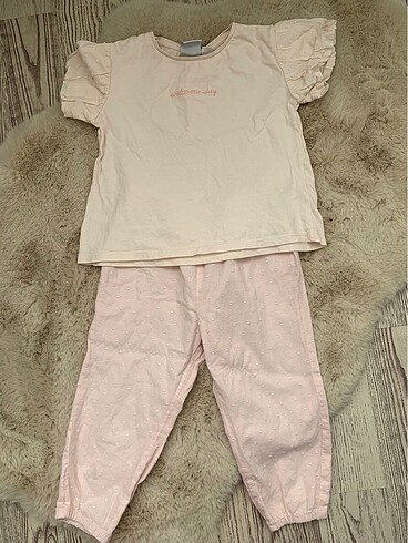 H&M Zara Tişört H&M pantolon