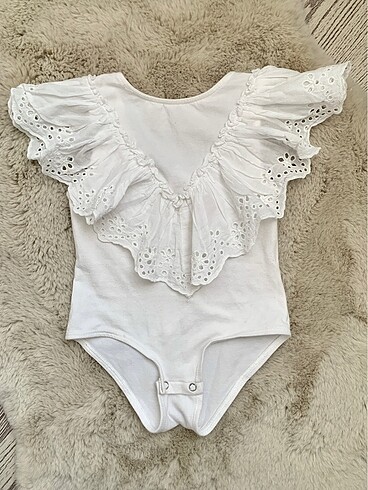 Zara Fisto Fırfırlı Bodysuit