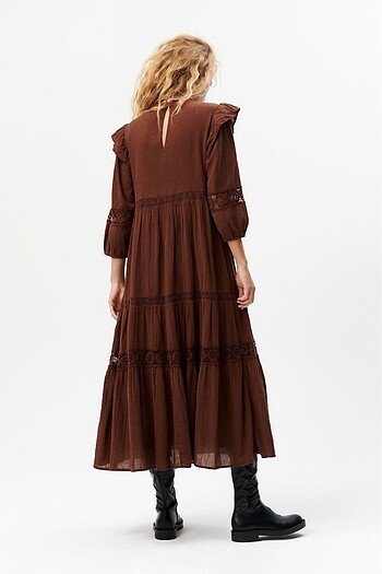 Zara Zara İşlemeli Midi Elbise