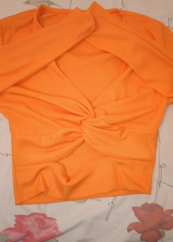 Turuncu V Yaka Drapeli Uzun Kollu crop