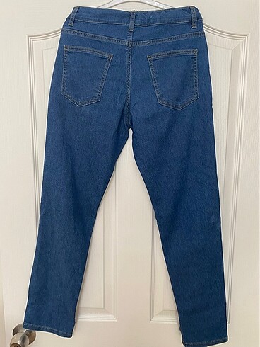 LC Waikiki 11-12 Yaş Kot pantolon çok iyi durumda