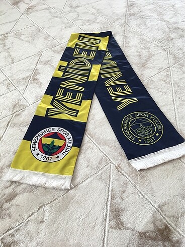 Fenerbahçe atkısı