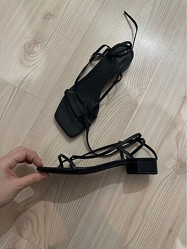37 Beden siyah Renk H&m zarif sandalet