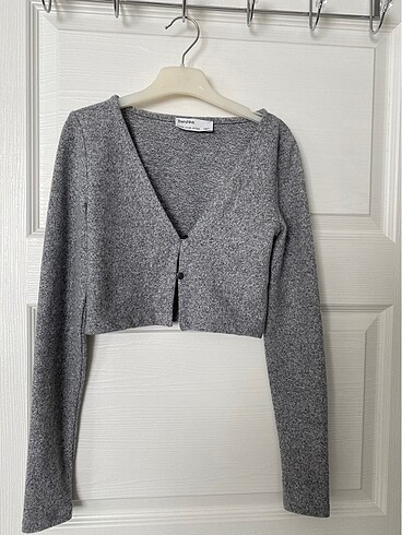 Bershka Gri Crop Hırka