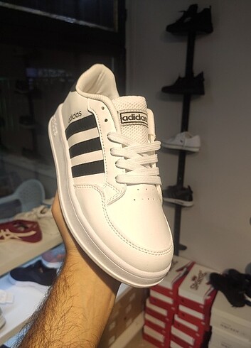 Adidas Neo 