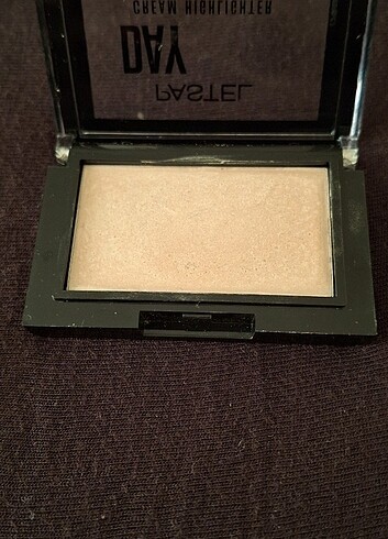  Beden Renk Pastel daylight cream highlighter 