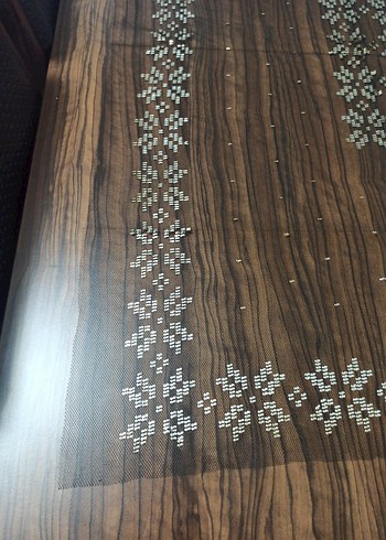 Tel kırma İşlemeli Masa Örtüsü - Görsel 2