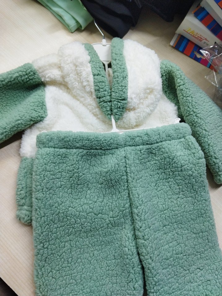 Nakışlı Kürk Detaylı Yeşil kedili takım - Görsel 2