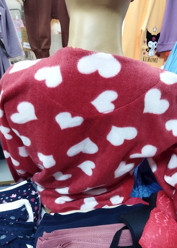 bayan Kırmızı Kalp Desenli Sweatshirt polar - Görsel 2