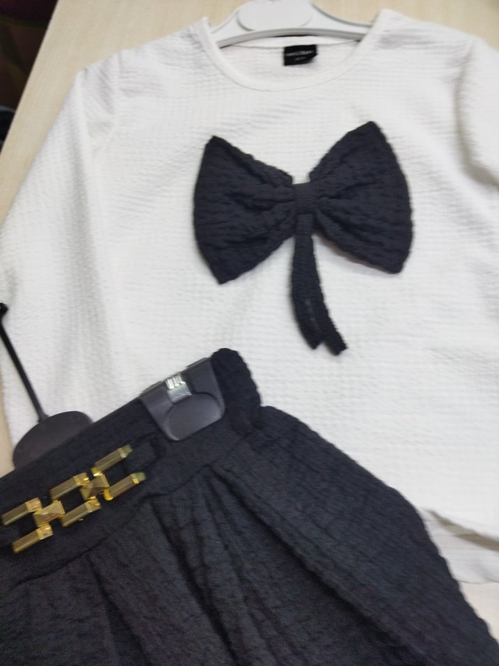 Fiyonklu Beyaz Uzun Kollu Bebek Kız Takımı - Görsel 2