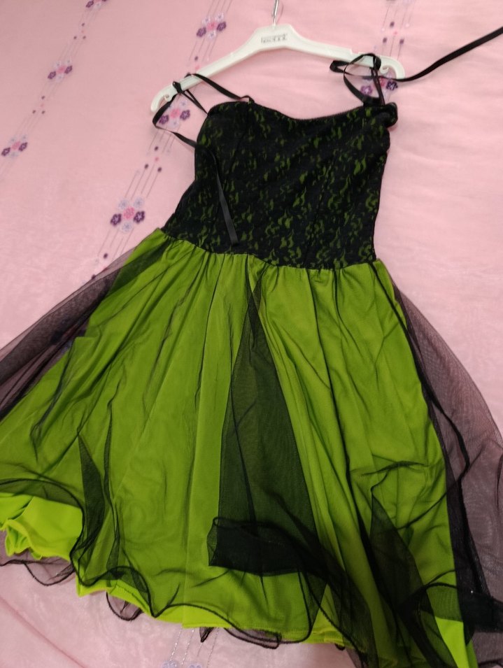 Yeşil Dantelli Straplez Gotik kısa Elbise - Görsel 4