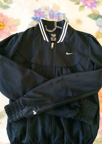 Siyah Nike Spor Mont