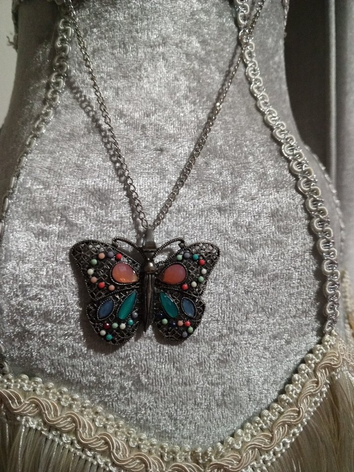 Renkli Taşlı Uzun Kelebek Kolye - Görsel 2