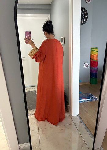 Etnik Desenli Uzun Kırmızı Kadın Elbise - Görsel 3