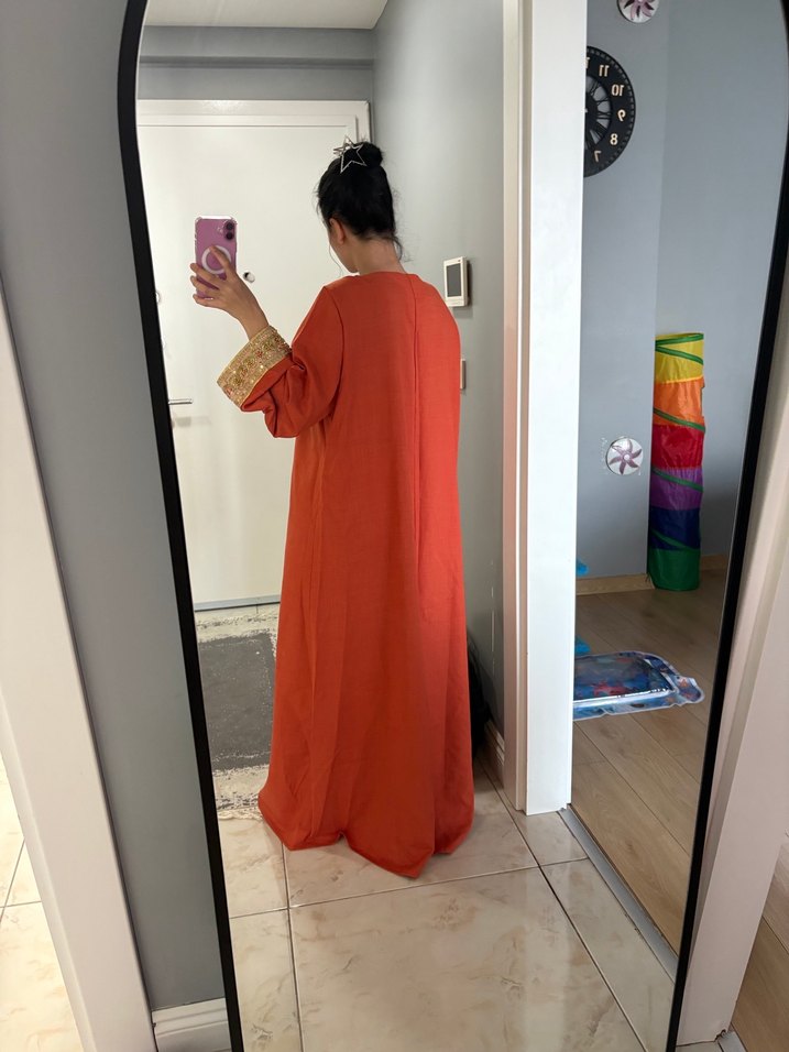 Etnik Desenli Uzun Kırmızı Kadın Elbise - Görsel 3