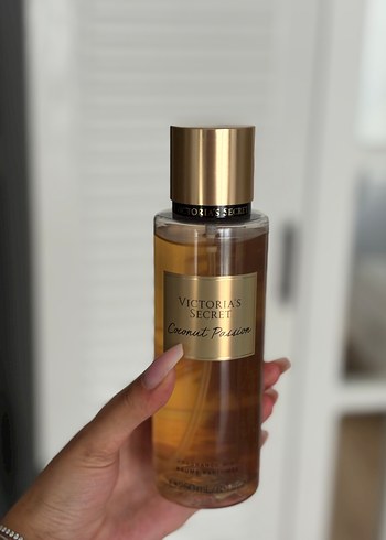 Beden Victoria's Secret Coconut Passion Kadın Parfümü