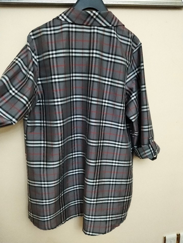 SEÇİL GÖMLEK L BEDEN - Görsel 2