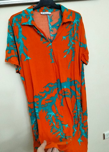 Renkli Batik Desenli Düğmeli V Yaka Tunik - Görsel 2