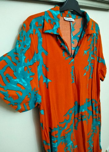 Renkli Batik Desenli Düğmeli V Yaka Tunik - Görsel 6