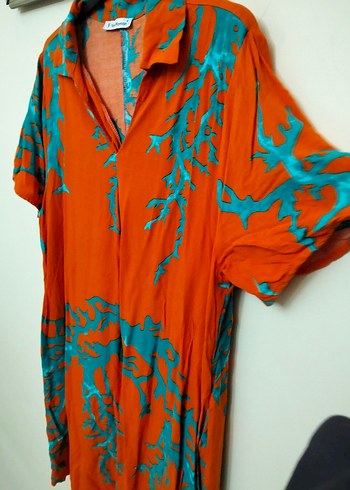 Renkli Batik Desenli Düğmeli V Yaka Tunik - Görsel 3