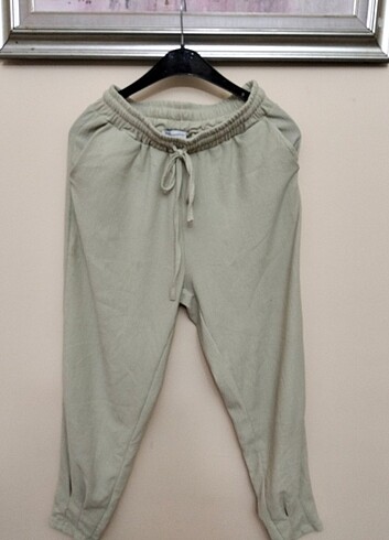 ZARA PANTOLON M BEDEN
